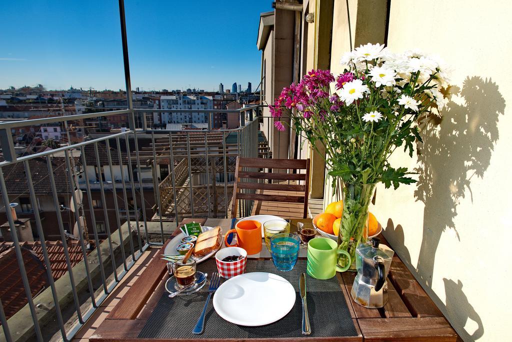 Appartement Skyline In Citta Studi A 1 Minuto Dal Metro Con Terrazzo Wi-fi E Netflix *